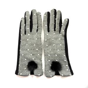 2 Chic Polka Dot Gloves